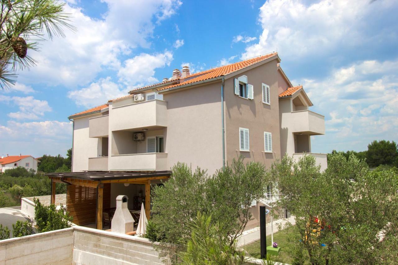Apartmani Gnjidic Srima Exterior foto